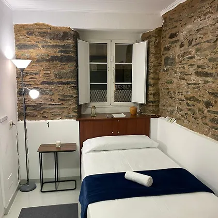 Hostel Amodino *