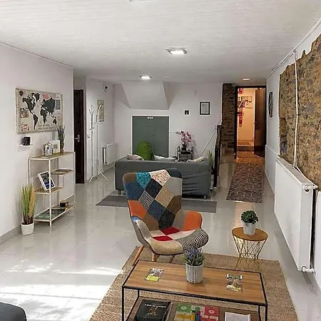 Amodino Vandrerhjem Arzúa